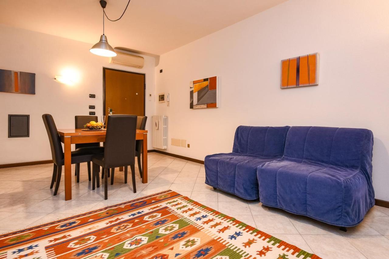 Desenzanoloft Yellow Apartment Дезенцано-дель-Гарда Экстерьер фото